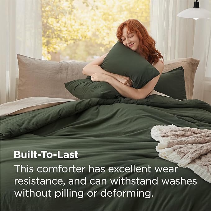 Bedsure Super King Plus Size Comforter Set, Dark Green Soft Prewashed Bedding for All Seasons, 3 Pieces GentleSoft™ Bed Set, 1 Lightweight Comforter (128"x120") and 2 Pillowcases (20"x36")