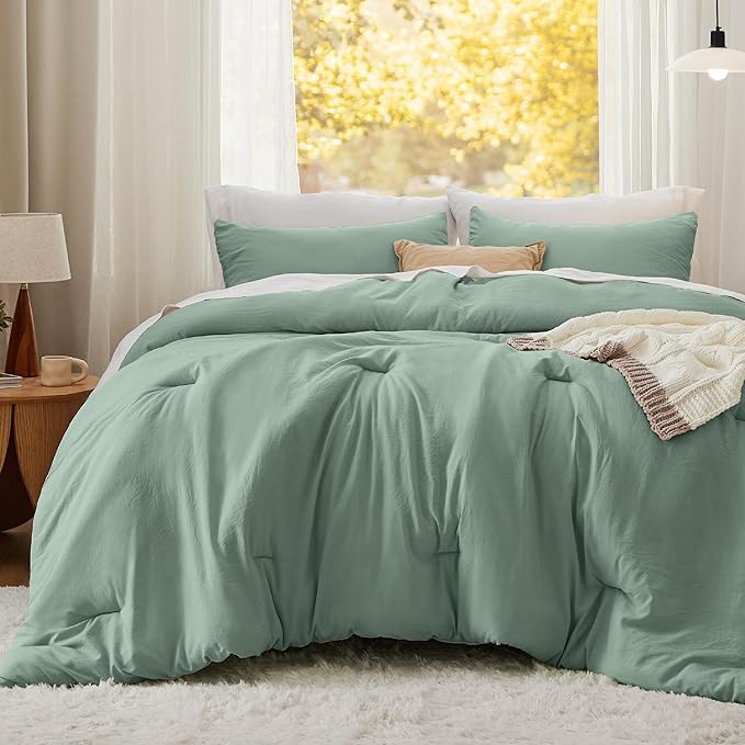 Bedsure King Size Comforter Set, Sage Green Soft Prewashed Bedding for All Seasons, 3 Pieces GentleSoft™ Warm Down Alternative Bed Set, 1 Lightweight Comforter (104"x90") and 2 Pillowcases (20"x36")