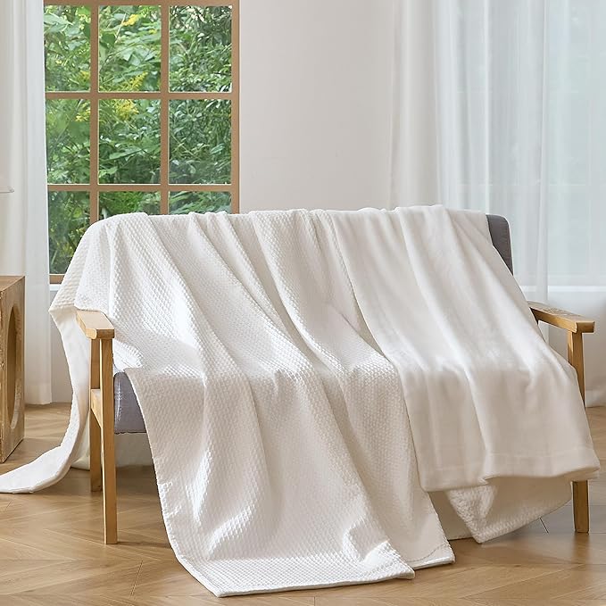CHUFFED Cotton Waffle Blanket King Size - Plush Milk Velvet & Reversible Waffle Weave,Anti-Static 300Gsm Design，Thick Cozy Soft Winter Blanket for Bed, Couch, Sofa - White, 104x90 Inches