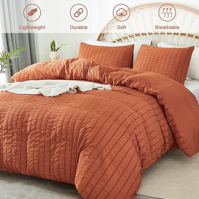AveLom Terracotta Seersucker Duvet Cover Set Queen Size (90 x 90 inches), 3 Pieces (1 Duvet Cover + 2 Pillow Cases), Ultra Soft Washed Microfiber, Textured Duvet Cover with Zipper Closure, Corner Ties