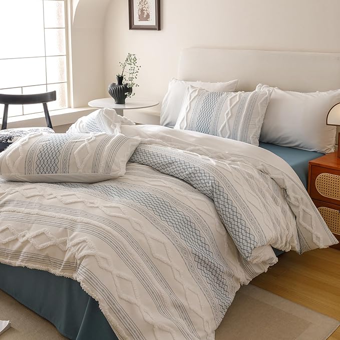 Cottonight White Blue Boho Comforter Set Queen Farmhouse Tufted Bedding Set Soft Bohemain Shabby Chic Blanket Quilts Embroidery Rustic Luxury Soft 3PCS Bed Set for Women Men