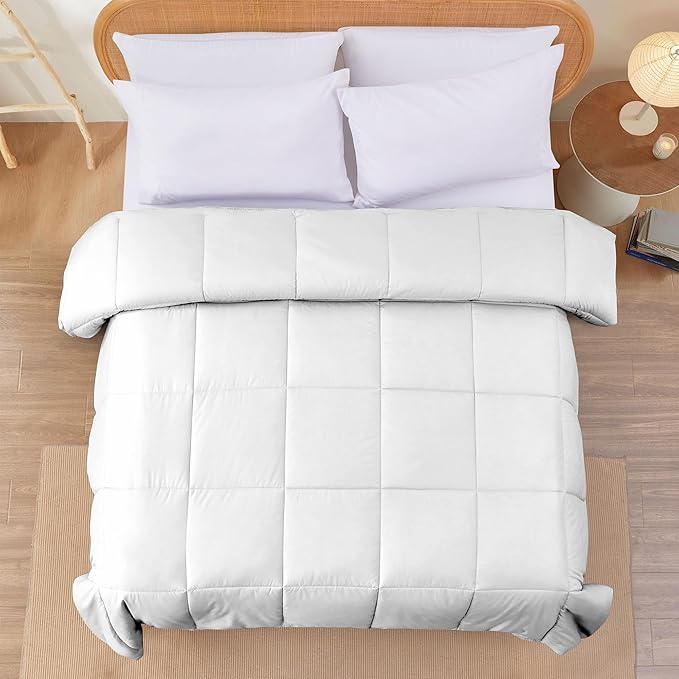 Modern Threads Down Alternative Reversible Comforter Blush/White Queen