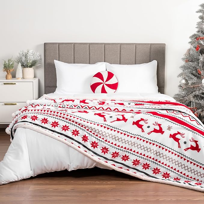 PAVILIA Premium Christmas Sherpa Throw Blanket | Christmas Decoration Gift, Fleece, Plush, Warm, Cozy Reversible Microfiber Holiday Blanket | White Reindeer - 50x60