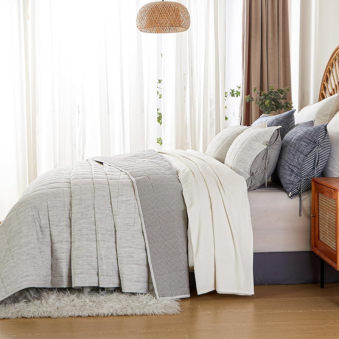 White Quilt King Size， Cotton Linen King Size Quilt Set，3-Pieces Bed Spreads with Grey Plaid Coverlet Lightweight Comforter with 2 Pillow Shams