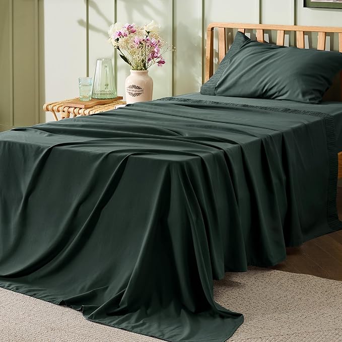 Bedsure Twin Sheets Set - 3 Pieces Soft Twin Bed Sheets - Breathable & Cooling - Hotel Luxury - Easy Care Polyester Microfiber Bedding for Women, Men, Forest Green