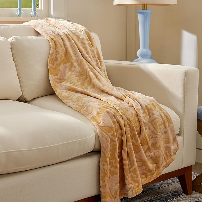 Vera Bradley Women's Disney Fleece Plush Throw Blanket