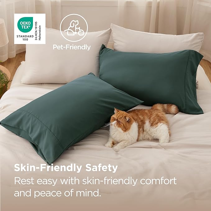 Bedsure King Size Pillow Cases Set of 2 - Forest Green Brushed Microfiber Pillowcases 2 Pack, Super Soft Pillow Case Cover with Envelope Closure, Wrinkle, Fade and Stain Resistant, 20x36 Inches