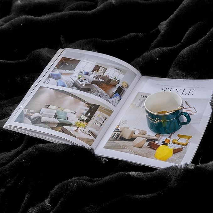 Black Faux Fur Thick Bed Soft Throw Blanket 60X80 for Couch Living Room Fluffy Bubble Faux Rabbit Fur Blanket Warm Bunny Blanket Home Decor 860 GSM