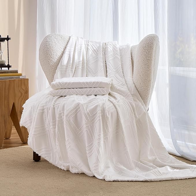 JELLYMONI Duvet Cover King Size Bright White - 3PCS Boho Duvet Cover Set Plaid Polyester Tufted Bohemian Jacquard Knit Textured Comforter Cover 104×90in Rhombic Geometric Pattern Zipper Corner Tie