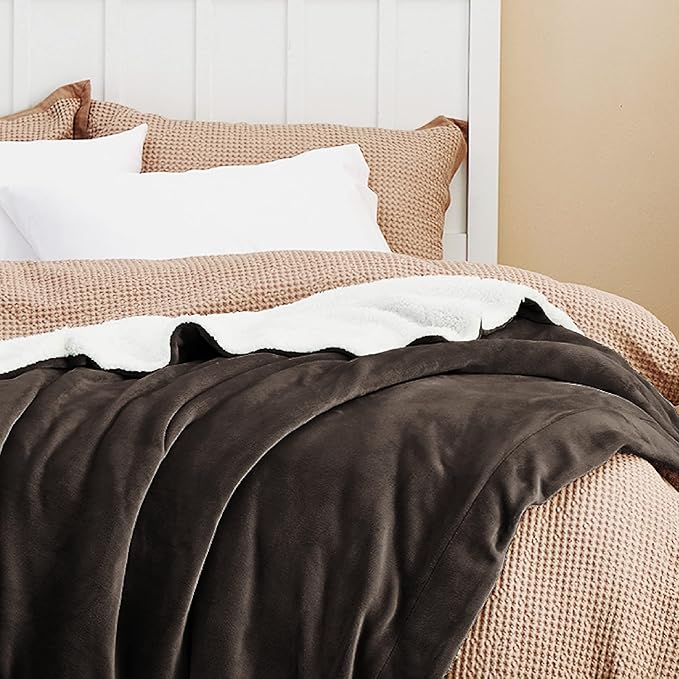 Bedsure GentleSoft Sherpa Fleece Blankets Queen Size for Bed - Thick and Warm Throw for Women and Men, Soft Fuzzy Plush Queen Blanket for Winter, Brown, 90x90 Inches