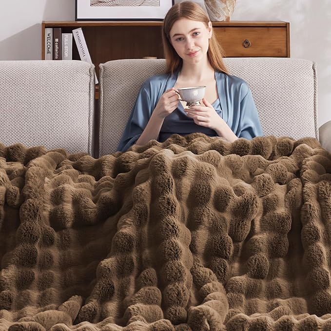 Heated Blanket Queen Size with 1/2/4/6/8 Hours Auto-Off 10 Heat Level, 72'' * 84'' Cozy Faux Rabbit Fur Bubble Electric Blanket with Overheat Protection(Brown)