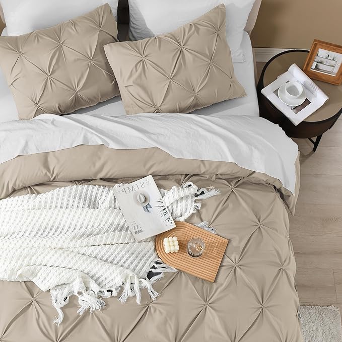Litanika Khaki Pinch Pleat Duvet Cover Queen(90x90Inch), 3 Pieces(1 Duvet Cover, 2 Pillowcases) Luxurious Pintuck Bedding Set, Soft Microfiber Duvet Cover with Zipper Closure & Corner Ties