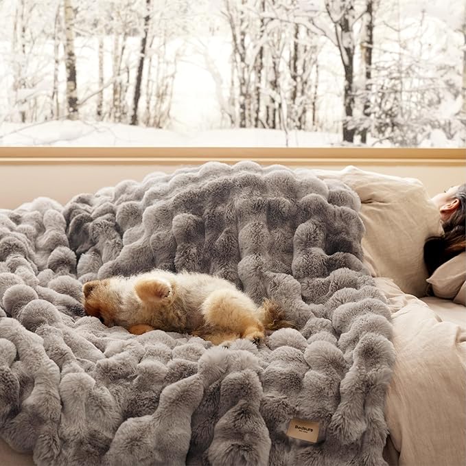 Bedsure GentleSoft Fluffy Faux Fur Blanket Twin Size, Fuzzy Soft Bubble Blanket for Couch, Faux Fur Decor for Bedroom Living Room, Thick Furry Cozy Gifts for Women, Tie-dye Brown, 60x80 Inch