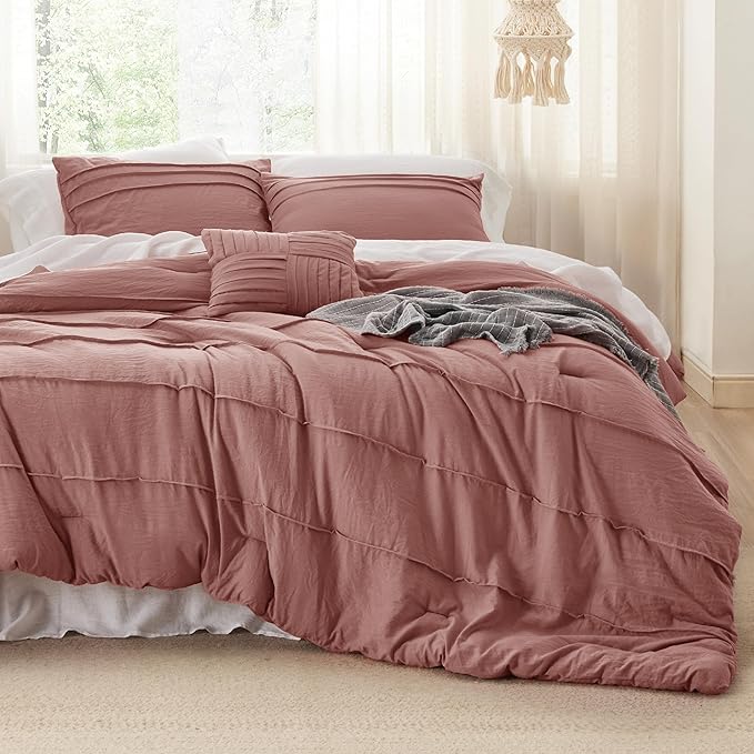 Bedsure King Comforter Set - 4 Pieces Pinch Pleat Bed Set, Dusty Pink Boho Bedding for All Season, 1 Soft Comforter, 2 Pillowcases, 1 Decorative Pillow