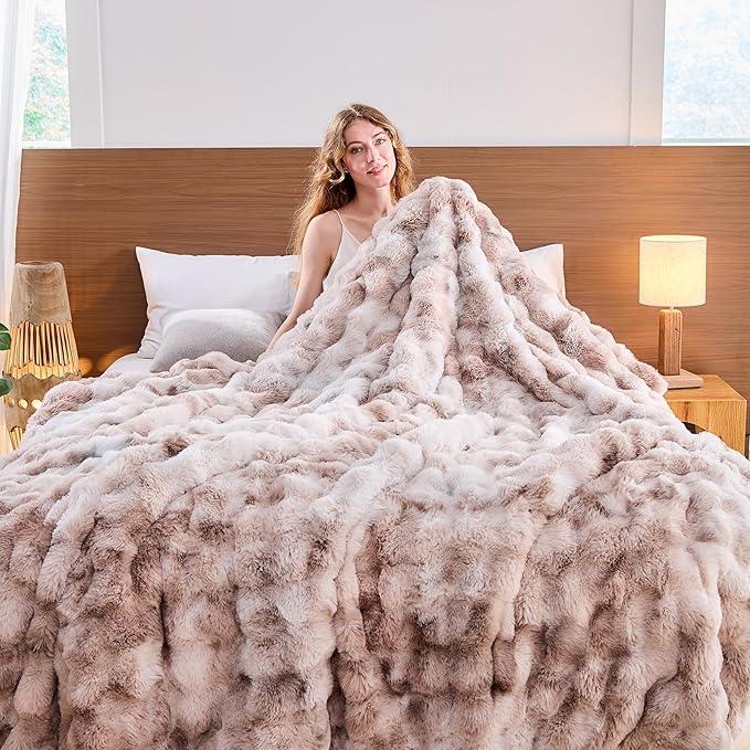 Fluffy Faux Rabbit Fur Throw Blanket - Soft Plush Luxury Bubble Blanket for Couch, Bed (Queen Size 90''x90'', Tie-Dyed Beige)