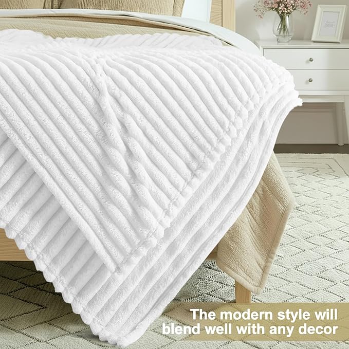 decorUhome Christmas Soft Fleece White Throw Blanket for Couch, Cozy Fluffy Plush Flannel Striped Blanket for Sofa Bed, Lightweight Decorative Ribbed Fuzzy Blanket for Woman, 50x60 Inches