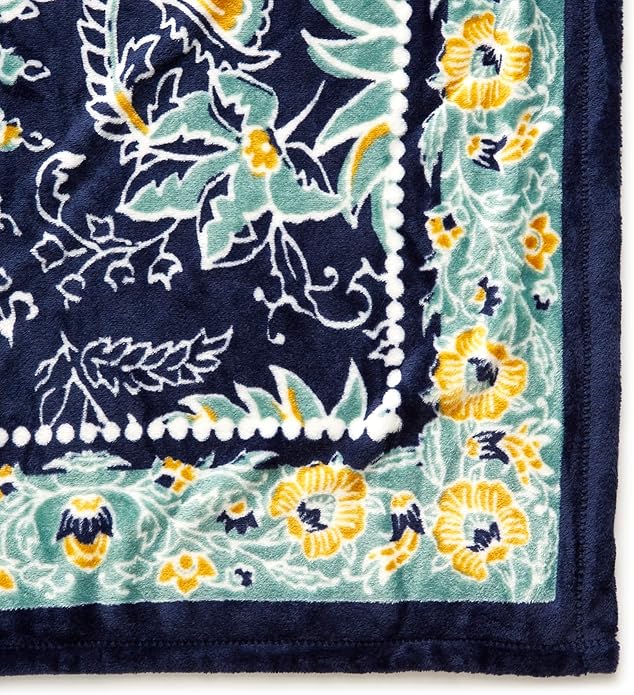 Vera Bradley Women's Disney Fleece Plush Throw Blanket