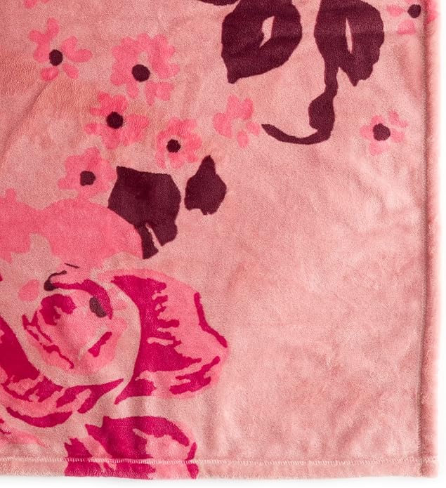 Vera Bradley Women's Disney Fleece Plush Throw Blanket