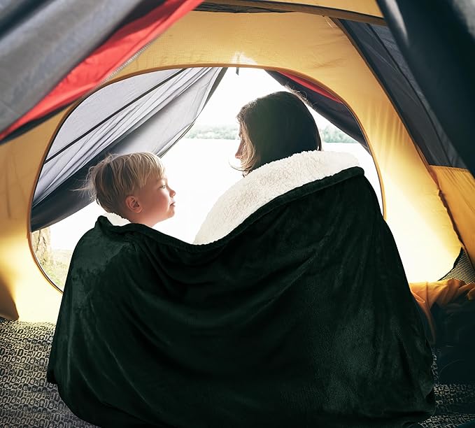 Utopia Bedding Sherpa Blanket Twin Size (Forest Green, 90x66 Inches) - Soft Lightweight Plush Fleece Reversible Blanket for Bed, Sofa, Couch, Camping and Travel