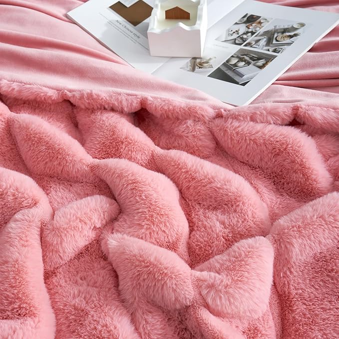 Cozy Bliss Faux Fur Throw Blanket for Couch, Cozy Warm Plush Striped Blanket for Sofa Bedroom Living Room, 50 * 60 Inches Pink