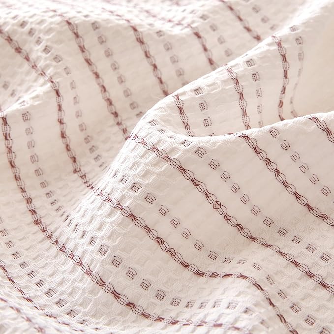 Amazon Basics Waffle Weave Microfiber 2-Piece Duvet Cover Set, Includes 1 Duvet Cover and 1 Pillow Sham, Twin, Pink Striped