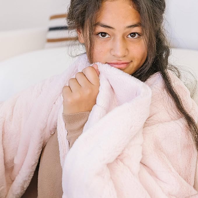 Minky Designs Blossom Pink Minky Blanket – Ultra Soft Faux Fur Throw Blanket for Couch, Bed & Home – Fluffy, Warm & Luxurious – Posh Collection (Large, 60x72)