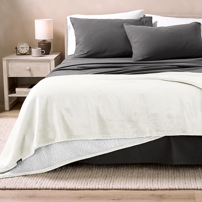 Bare Home Sherpa Fleece Blanket - Twin/Twin Extra Long - Blanket for Bed, Sofa, and Couch - Warm & Lightweight - Fluffy & Soft - Reversible (Twin/Twin XL, Cream)