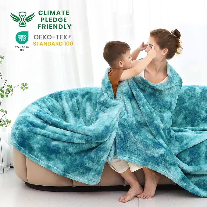 Fleece Throw Blanket Cozy Soft Lightweight Throw Blankets Warm Plush Light Blue Fall Blankets and Throws Couch Sofa Bed Camping Travel Picnic Outdoor Blanket Bedding Kid Baby Boys Girls Adults