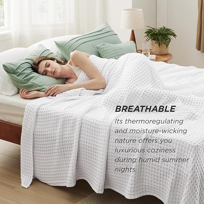 Bedsure Cooling Cotton Waffle Twin XL Blanket - Lightweight Breathable Blanket of Rayon Derived from Bamboo for Hot Sleepers, Luxury Throws for Bed, Couch and Sofa, White, 66x90 Inches