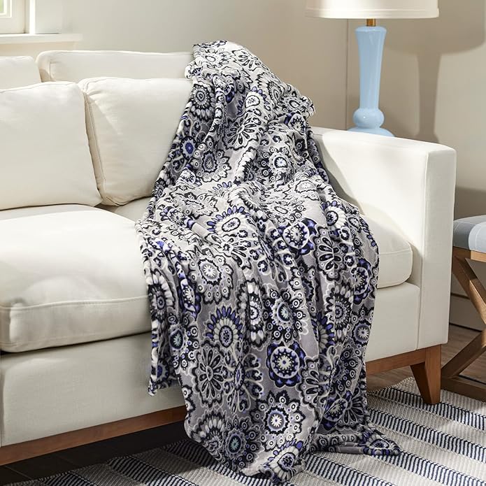 Vera Bradley Women's Disney Fleece Plush Throw Blanket