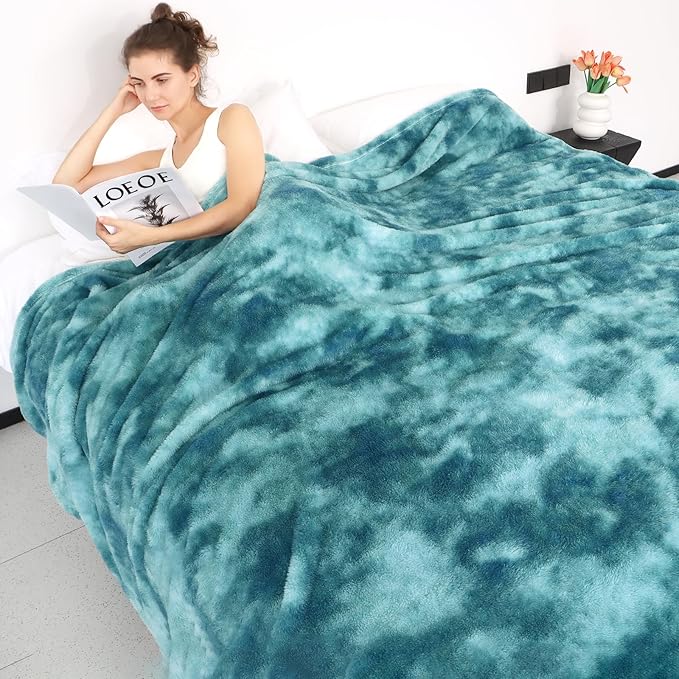 Fleece Throw Blanket Cozy Soft Lightweight Throw Blankets Warm Plush Light Blue Fall Blankets and Throws Couch Sofa Bed Camping Travel Picnic Outdoor Blanket Bedding Kid Baby Boys Girls Adults