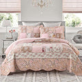 Yvooxny Quilts King Size Patchwork Pink Floral Quilt Set Vintage Shabby Chic Botanical Floral Quilted Bedspread 3-Piece Quilt Set with Ruffle for All Seasons, King Size, 106 * 98 Inches