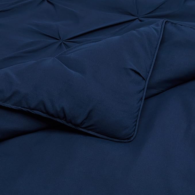 Amazon Basics All-Season Down-Alternative Comforter 2-Piece Bedding Set, Twin/TwinXL, Navy Blue, Pinch Pleat With Piped Edges