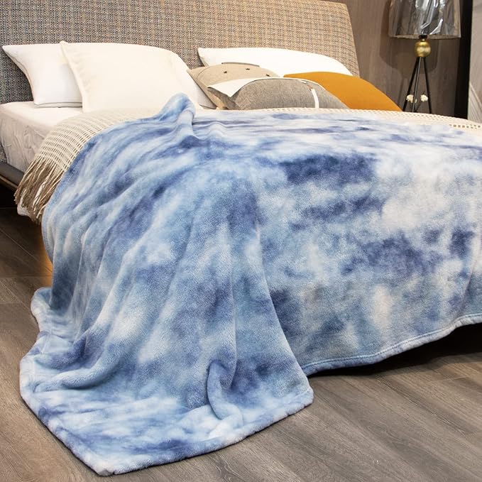 Fleece Throw Blanket Cozy Soft Lightweight Throw Blankets Warm Plush Gray Fall Blankets and Throws Couch Sofa Bed Camping Travel Picnic Outdoor Blanket Bedding Kid Baby Boys Girls Adults 60x80 in