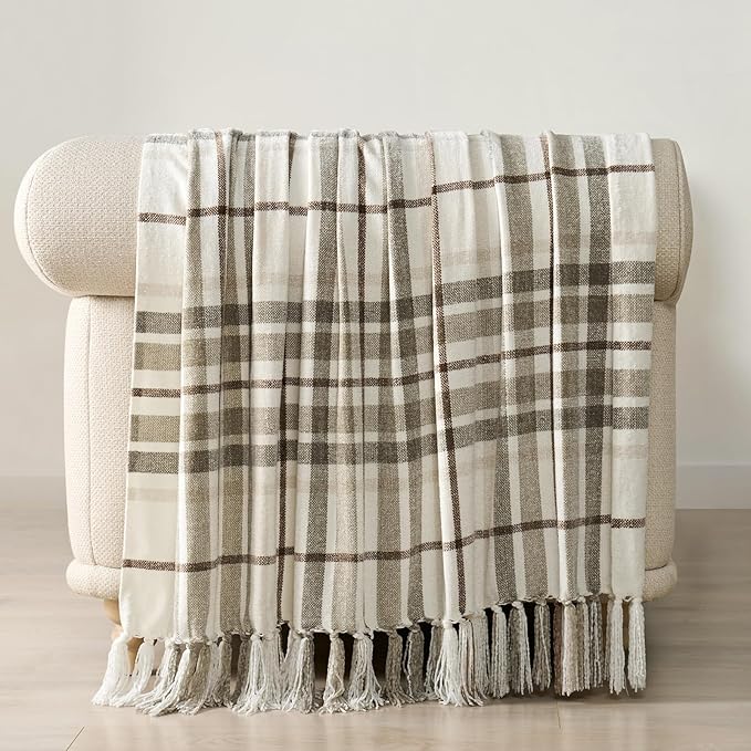 EVERGRACE Plaid Chenille Throw Blanket for Couch, Super Soft Cozy Decorative Farmhouse Plaid Throw with Tassels, Lightweight Chenille Knit Throw for Bed Sofa Gift Home Decor, Beige 50”x60”
