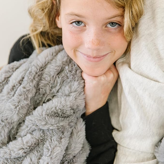 Minky Designs Ash Gray Minky Blanket – Ultra Soft Faux Fur Throw Blanket for Couch, Bed & Home – Fluffy, Warm & Luxurious – Chic Collection (Medium, 50x60)