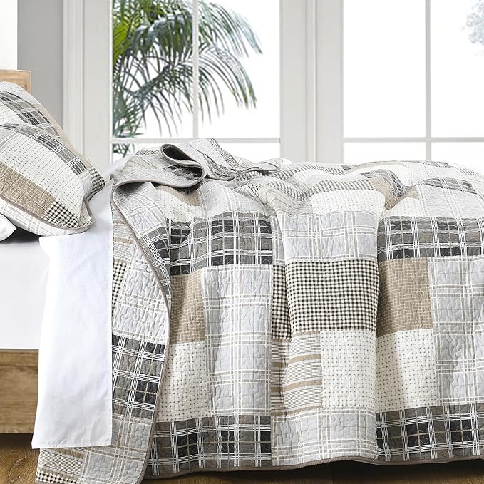 KALOOLA Plaid King Quilt Set, 100% Cotton Beige King Quilt Bedding Set, Farmhouse Reversible Quilted Bedspread Coverlet with 2 Pillow Shams, Lightweight Thin Comforter for All Season, 3 Pieces