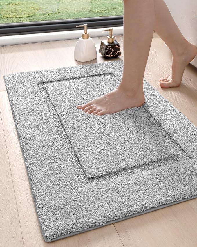 DEXI Bathroom Rugs 36x24, Washable Non Slip Bath Mat for Shower Floor, Absorbent Quick Dry Bathmat with Rubber Backing, Ultra Soft Plush Carpet for Tub, Light Grey