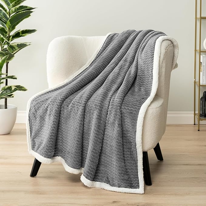 Premium Chevron Fleece Sherpa Throw Blanket for Couch, Sofa by Pavilia | Soft, Cozy, Fluffy, Warm, | Fuzzy Lightweight Microfiber, Luxury Reversible Gray Plush Throw for TV | 50 x 60 Inches