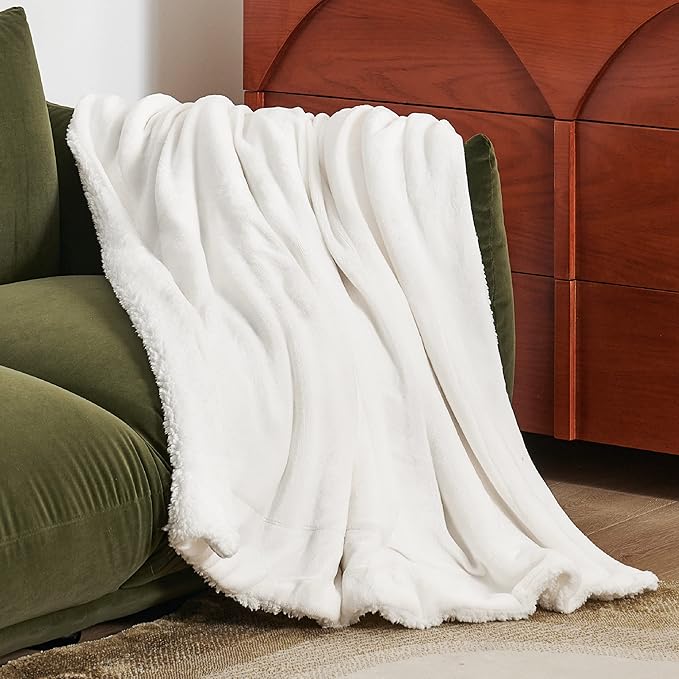 Bedsure GentleSoft Sherpa Fleece Throw Blanket for Couch - Thick and Warm Throw for Women and Men, Soft Fuzzy Plush Blanket for Winter, White, 50x60 Inches