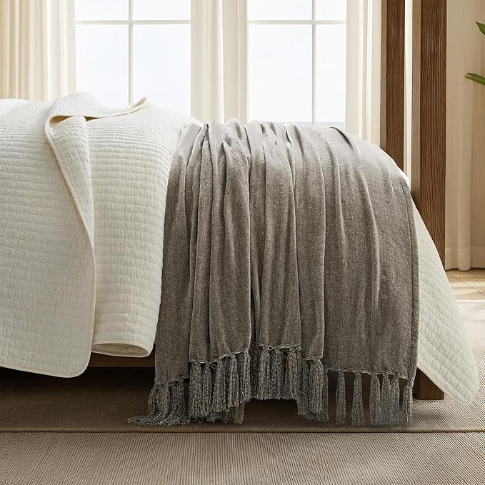 EVERGRACE Soft Chenille Bed Blanket Queen Size for Bed, Cozy Plush Fuzzy Lightweight Decorative Chenille Knit Throw Blanket with Tassels for Couch Sofa Gift Home Decor, Taupe 90"x90"