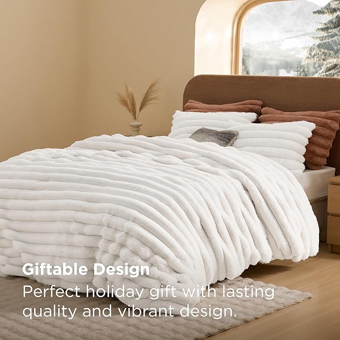 Bedsure Faux Fur Duvet Cover King Size - White Fluffy Duvet Cover Set, Soft and Cozy Shaggy Bedding Comforter Cover, Winter Warm Luxury Fuzzy Bed Set 3 Pieces, 1 King Duvet Cover and 2 Pillowcases