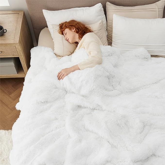 Bedsure GentleSoft Fluffy White King Size Blanket for Bed, Thick Soft Sherpa Faux Fur Fleece Bedding Fuzzy Plush Winter Warm Heavy Large King Blanket, Cozy White Gifts for Men Women, 108x90