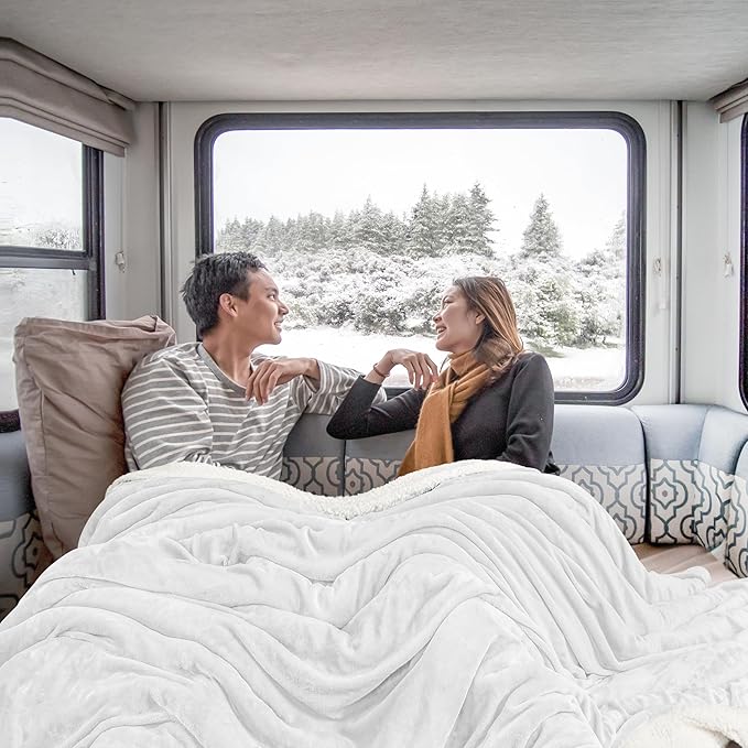 Utopia Bedding Sherpa Blanket Twin Size (White, 90x66 Inches) - Soft Lightweight Plush Fleece Reversible Blanket for Bed, Sofa, Couch, Camping and Travel
