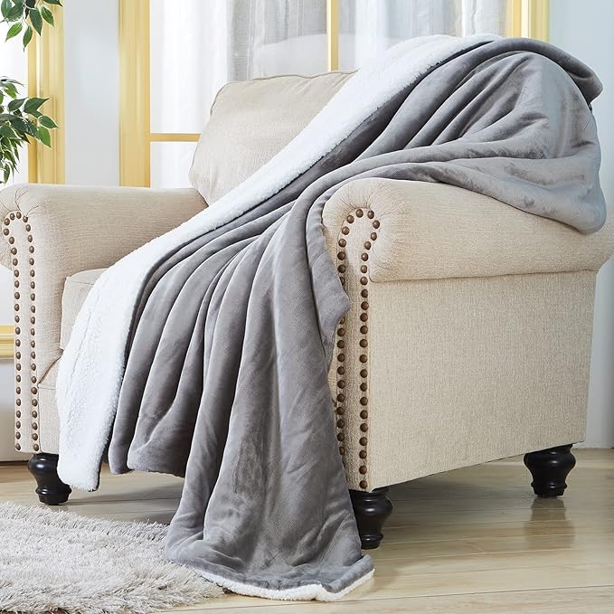 SOCHOW Sherpa Fleece Throw Blanket, Double-Sided Super Soft Luxurious Plush Blanket King Size 90 inchx108 inch, Grey