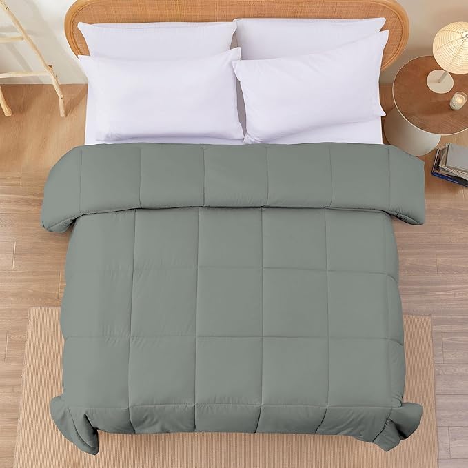 Modern Threads Down Alternative Reversible Comforter Sage Green/Cream California King
