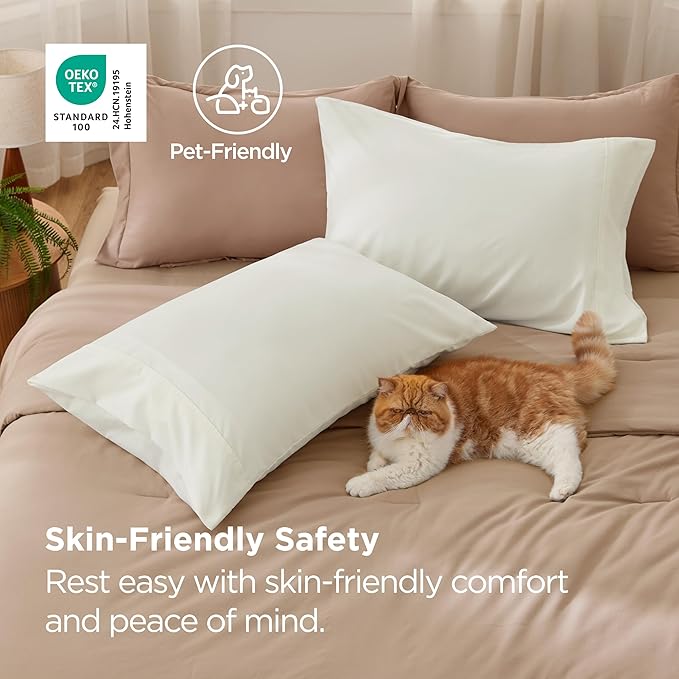 Bedsure Pillow Cases Standard Size Set of 2 - Ivory White Brushed Microfiber Pillowcases, Super Soft and Cozy Pillow Case Covers with Envelope Closure, Wrinkle, Fade and Stain Resistant, 20x26 Inches