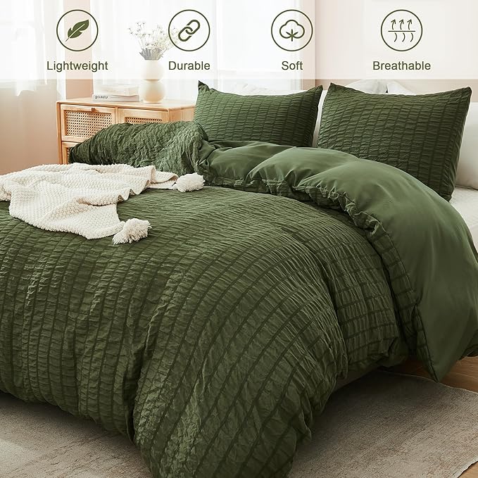 AveLom Dark Olive Green Seersucker Duvet Cover Set Queen (90 x 90 inches), 3 Pieces (1 Duvet Cover + 2 Pillowcases), Ultra Soft Washed Microfiber, Textured Duvet Cover with Zipper Closure, Corner Ties