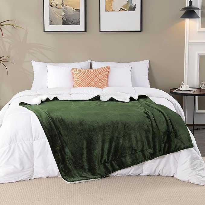 SOCHOW Sherpa Fleece Throw Blanket, Double-Sided Super Soft Luxurious Plush Blanket Throw Size, Olive Green, 50x60 inches