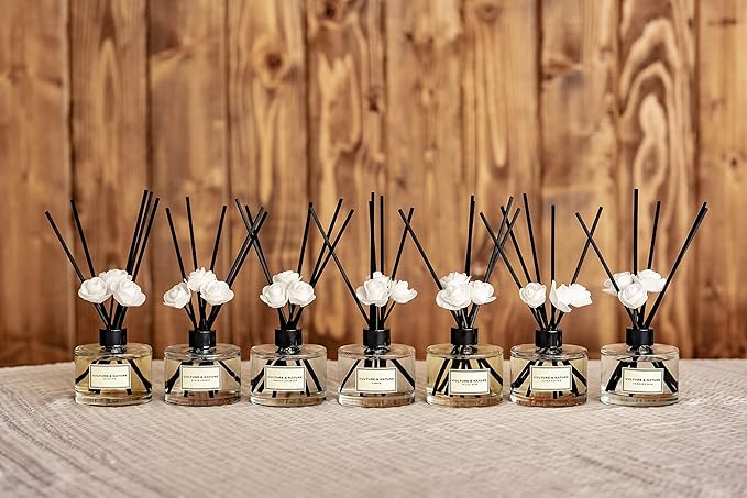 CULTURE & NATURE Reed Diffuser Set 6.7oz (200ml) English Pear & Freesia Scented Diffuser with Sticks Home Fragrance Reed Diffuser for Bathroom Shelf Decor